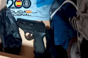 La Policía Nacional desarticula un punto negro de venta de droga y detiene a cuatro personas en Valencia