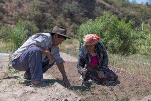 Manos Unidas colabora en proyectos agroecológicos para que los más vulnerables cultiven sus tierras con autonomía