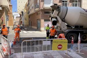 Compromís se congratula por la rectificación de un desnivel en los accesos de la ZBE del Raval San Fèlix