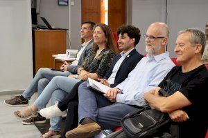 Burjassot y la Universitat de València estrechan sus lazos de colaboración con la presentación de un primer ciclo de conferencias