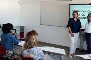 Almassora imparte un curso de comunicación y difusión para el voluntariado