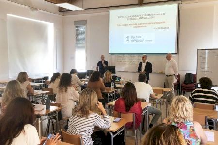 La Diputació de València inicia a Utiel la descentralització de la seua oferta formativa amb un curs sobre Desenvolupament local