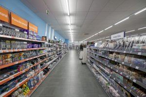 La Pobla de Vallbona estrena un nuevo supermercado que crea 15 nuevos puestos de trabajo