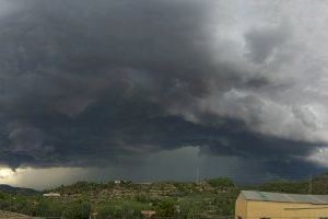 Tormentas violentas, granizo y fuerte viento: la Comunitat Valenciana se prepara para un sábado inestable