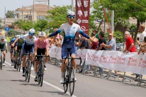 GALERÍA | De la Calle acaba primero la Volta a Castelló y Geerlings triunfa en la etapa final