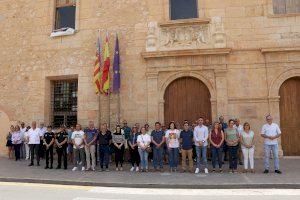 La ciudad muestra el duelo y solidaridad con la familia de las víctimas mortales por este crimen machista