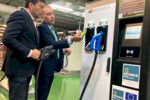 El alcalde de Alicante inaugura el hub de recarga instalado por Iberdrola en el centro comercial Gran Vía