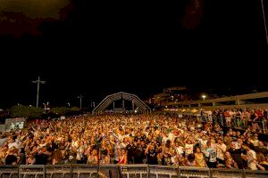 Llenazo absoluto de la tercera edición del Peñíscola Remember Festival