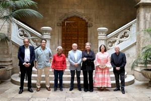 Isabel Oliver i Laura Palau són les noves guanyadores dels Premis Alfons Roig de la Diputació de València