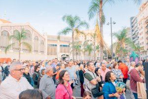 L'Associació de Venedors culmina les seues festes de ‘La Cotorra’ celebrant que ‘El Mercat Central està més viu que mai’