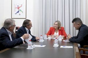 Marta Barrachina analitza al costat d’Asebec la situació actual del sector ceràmic