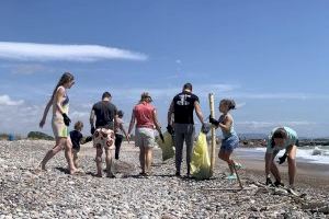 Nules neta el seu litoral: un pas avant cap a unes platges més sostenibles