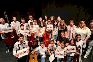 El Conservatori Elemental de Música Abel Mus, del Centre Municipal de les Arts de Burriana, celebra su concierto final y graduación