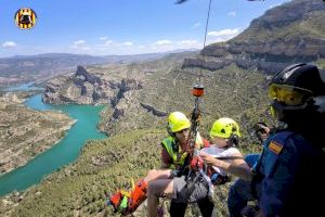 Domingo de sobresaltos en el interior de Valencia con dos rescates en zonas montañosas