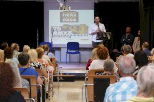 La Escuela de Adultos de Mislata celebra sus 25 años en Casa Sendra