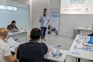 Los proyectos Saragest y Planea Moverte, ganadores de la 2ª edición del programa Emprende UMH en Torrevieja