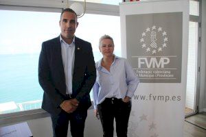 Cabanes vela por los intereses de la costa valenciana junto a la FVMP