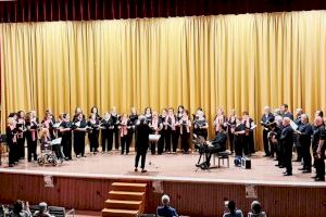 Un gran éxito de público entre chelvanos y chivanos que llenaron la sala de audiciones de la casa de la música de Chiva