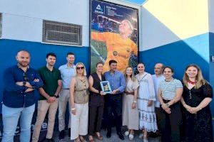 Alicante reconoce la trayectoria de Sandra Paños en un emotivo acto que une su nombre al campo de fútbol de Divina Pastora