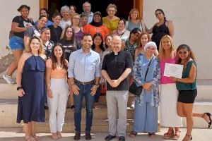 Un total de 15 mujeres reciben el diploma del proyecto SARA de Paterna de la edición 2023-2024