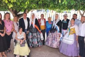 Les Fogueres de Sant Joan llegan al centro ‘Pepa Esperanza’