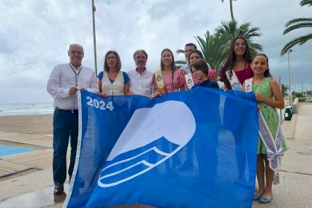Las banderas azules ondean un año más en las playas del Morrongo y la Caracola