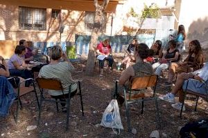 La UA posa en marxa un laboratori social per a fomentar espais col·laboratius entre la comunitat dels barris