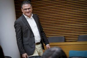 González de Zárate: “El ministro Óscar Puente debería de gestionar más para evitar que caigan los techos en los aeropuertos”