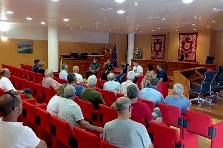 L'equip ROCA ofereix consells als agricultors i regants d'Almenara per a previndre els robatoris en motors i collites