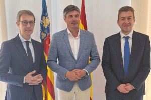 La Generalitat y Ayuntamiento de Villajoiosa firman la escritura de cesión de una parcela para la construcción de 33 viviendas de PPO