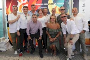 La Diputación instala en Luceros el ‘Racó Costa Blanca’ para difundir en Hogueras la oferta turística de la provincia