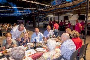 Éxito del Sopar de Sant Joan que organiza la Comissió de Sant Antoni