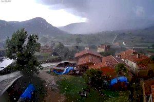 Imagen de archivo de una tormenta descargando en la Pobla del Bellestar (Vilafranca)