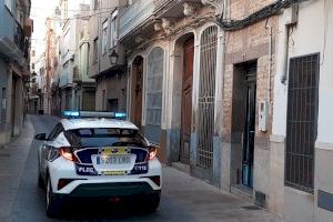 Denunciat per maltractament animal a Borriana: tanca al seu gos durant hores en el seu vehicle