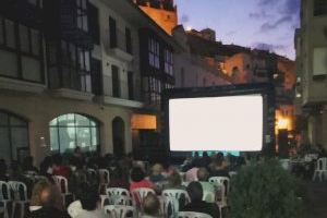 El cinema arrasa Vilafamés amb la inauguració massiva del FIV