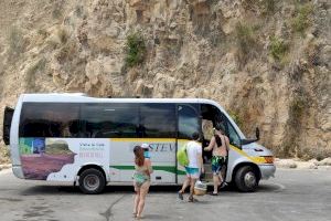 Benitatxell posa en marxa este cap de setmana l'autobús gratuït a la cala del Moraig