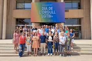 Vila-real reivindica els drets del col·lectiu LGTBI+ en el Dia Internacional de l'Orgull