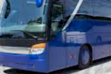 El Ayuntamiento de Aspe contrata autobús para desplazamiento alumnos EBAU