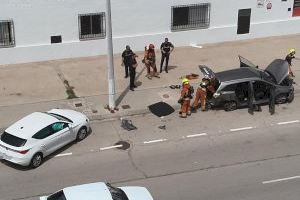 Un herido en un aparatoso accidente de tráfico en Alboraya