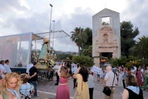 La imagen peregrina de la Virgen de los Desamparados visita, por primera vez, la localidad de Tous