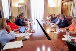 Mazón destaca la apuesta del Consell por el sector cerámico y reclama al Gobierno central que “deje de poner parches” a sus reivindicaciones