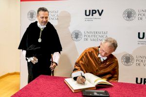 Enrique Lores, CEO y presidente de HP Inc. y antiguo alumno de la UPV, investido doctor ‘honoris causa’ por la UPV