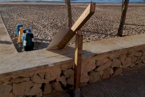 Vandalismo en El Campello: sierran una señal que prohibía el acceso de perros al arenal