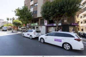 Gandia activa l'augment del servei de taxis per cobrir la demanda d'estiu i esdeveniments festius