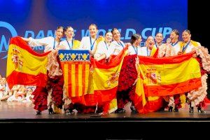 El Centre Municipal dels Arts de Borriana aconseguix el podi en el Mundial de Dansa: subcampiones en Grupal i campiones en Individual