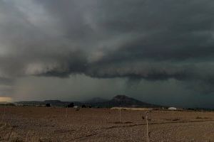 Un sábado de verano con sorpresa final: tormentas violentas azotarán la Comunitat Valenciana acompañadas de granizo y viento