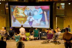 Vuelve el cine de verano de Paterna en la Cova Gran durante el mes de julio