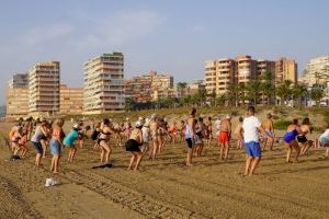 Las playas de Arenales, El Altet y La Marina de Elche acogen actividades del programa ‘En forma’