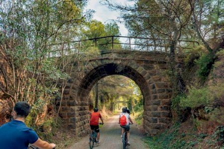 200 quilòmetres de paisatges únics per a gaudir entre València, Castelló i Terol: Naix el major itinerari ciclopedestre d'Espanya