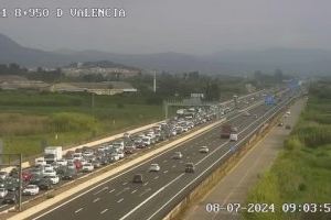 Muere un motorista en un accidente de tráfico en Alboraia en la V-21